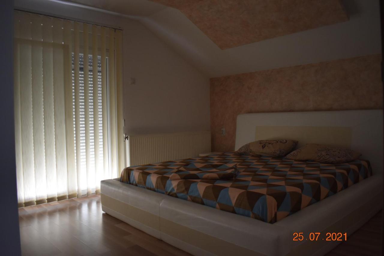 Apartments Holiday Vranje Buitenkant foto
