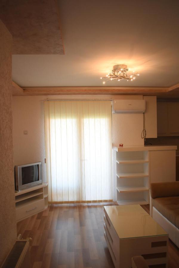 Apartments Holiday Vranje Buitenkant foto