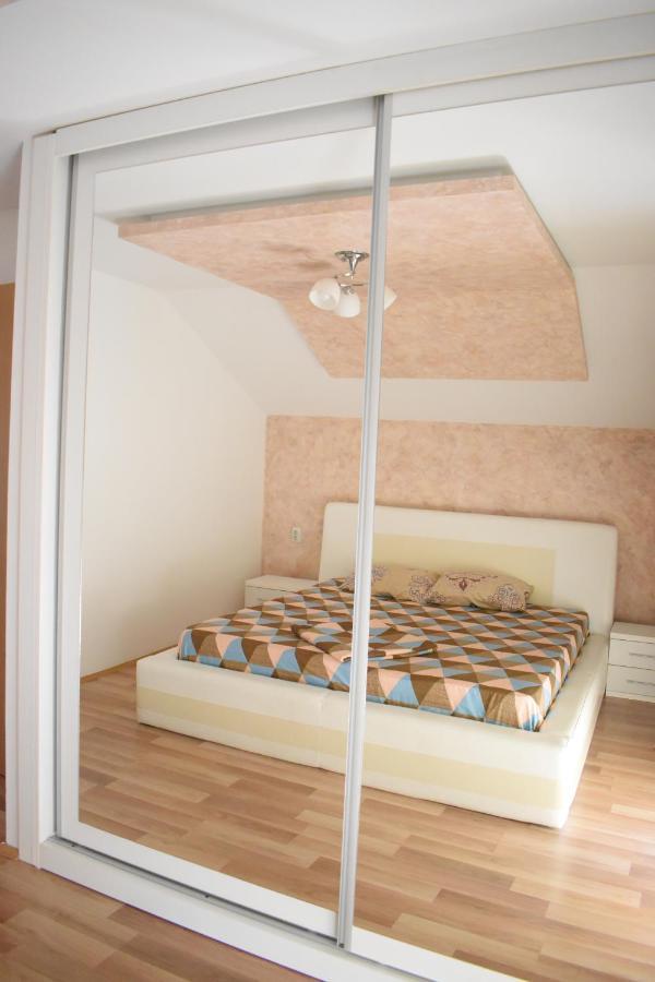 Apartments Holiday Vranje Buitenkant foto